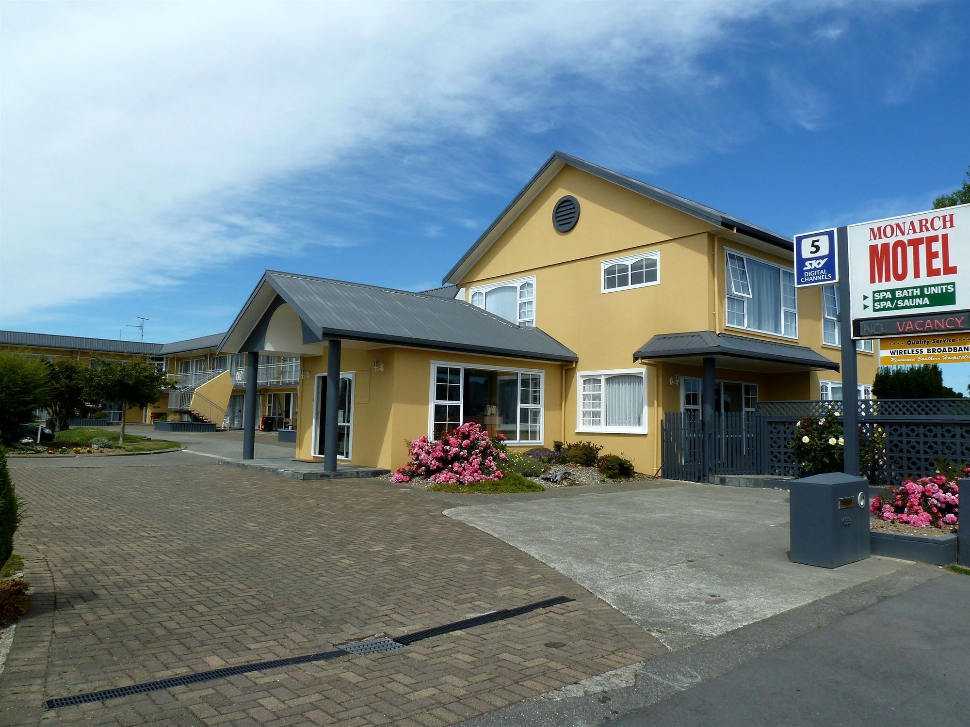 Monarch Motel Invercargill Ngoại thất bức ảnh